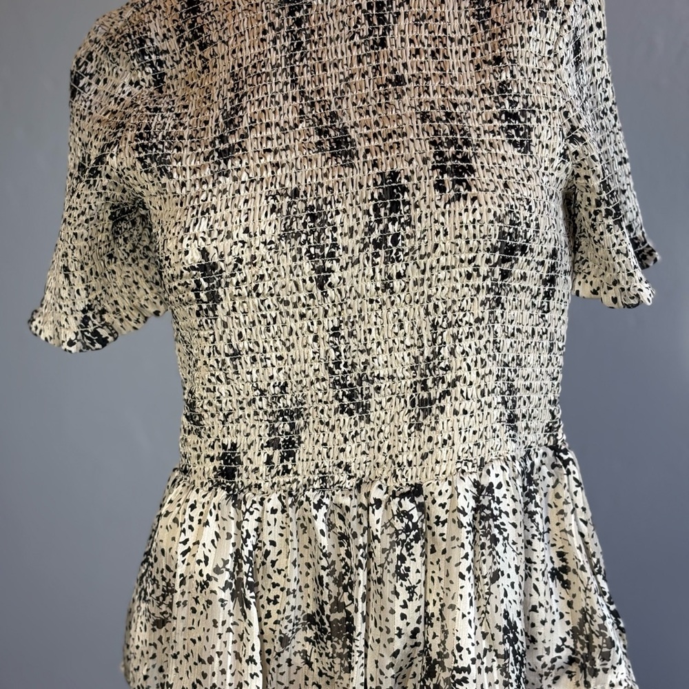 Aqua Black, Gray and Cream Snakeskin Patterned Peplum Blouse Size Small